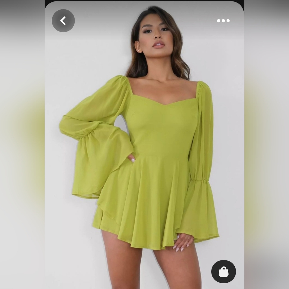 Long sleeve sating green romper